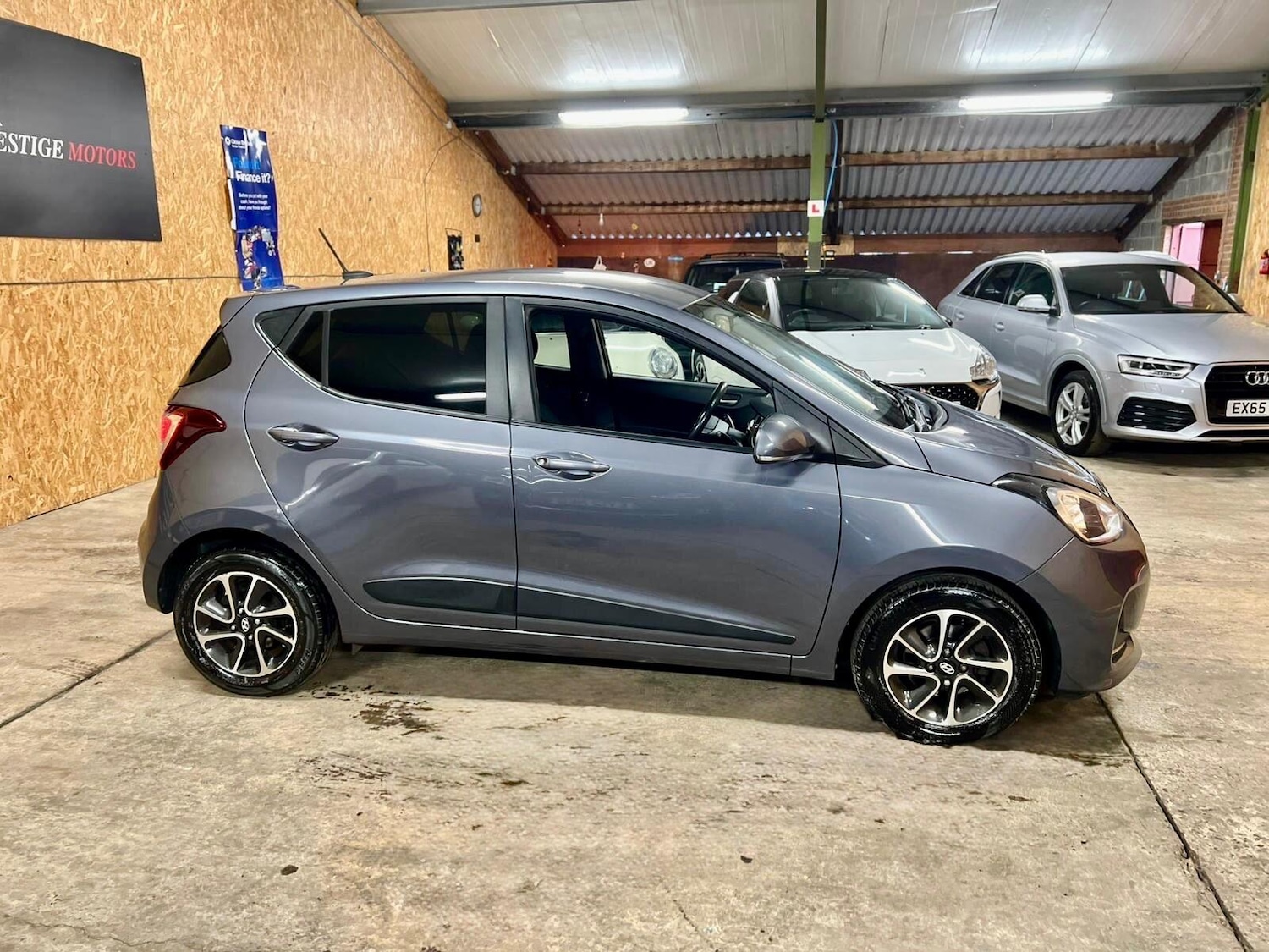 Used Hyundai i10 2019 for sale - 77396215: Photo 14