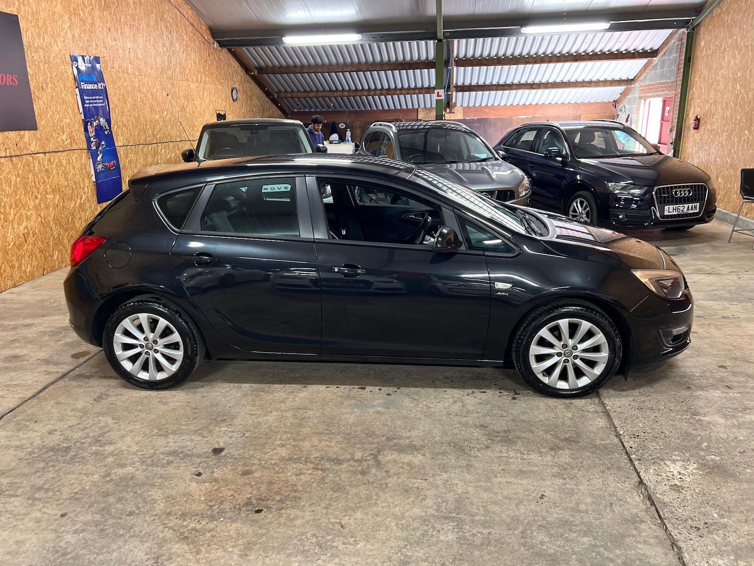 Used Vauxhall Astra 2012 for sale - 76377565: Photo 7