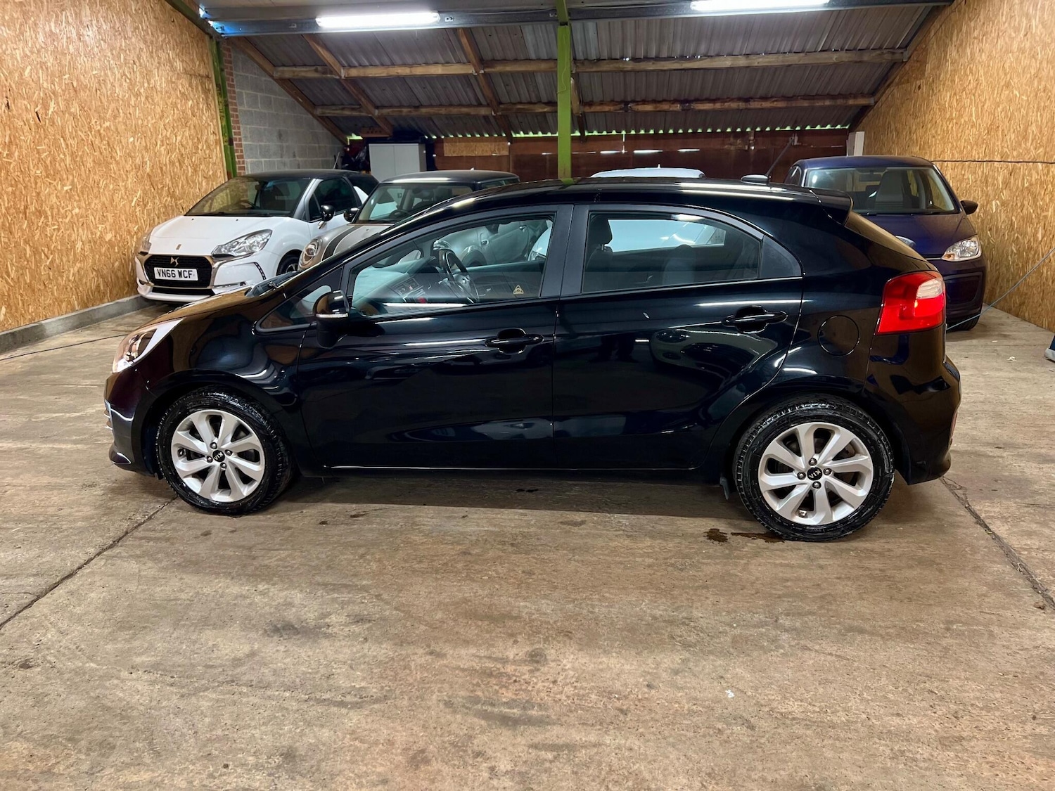 Used Kia Rio 2016 for sale - 76935842: Photo 4