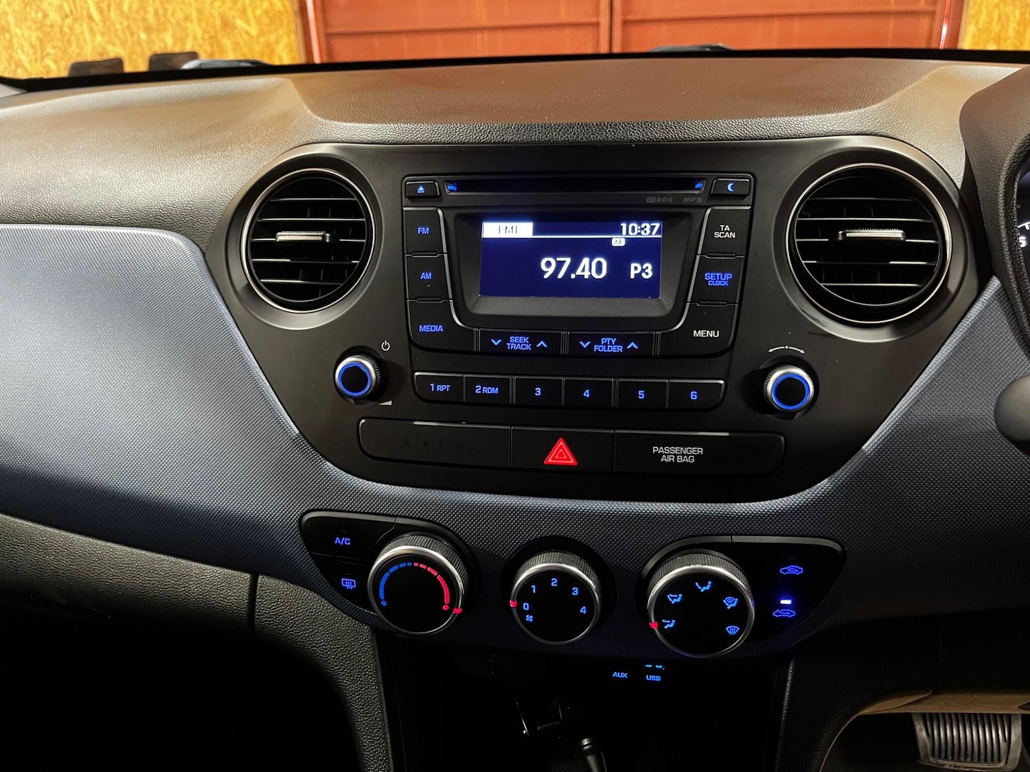 Used Hyundai i10 2016 for sale - 77898529: Photo 14