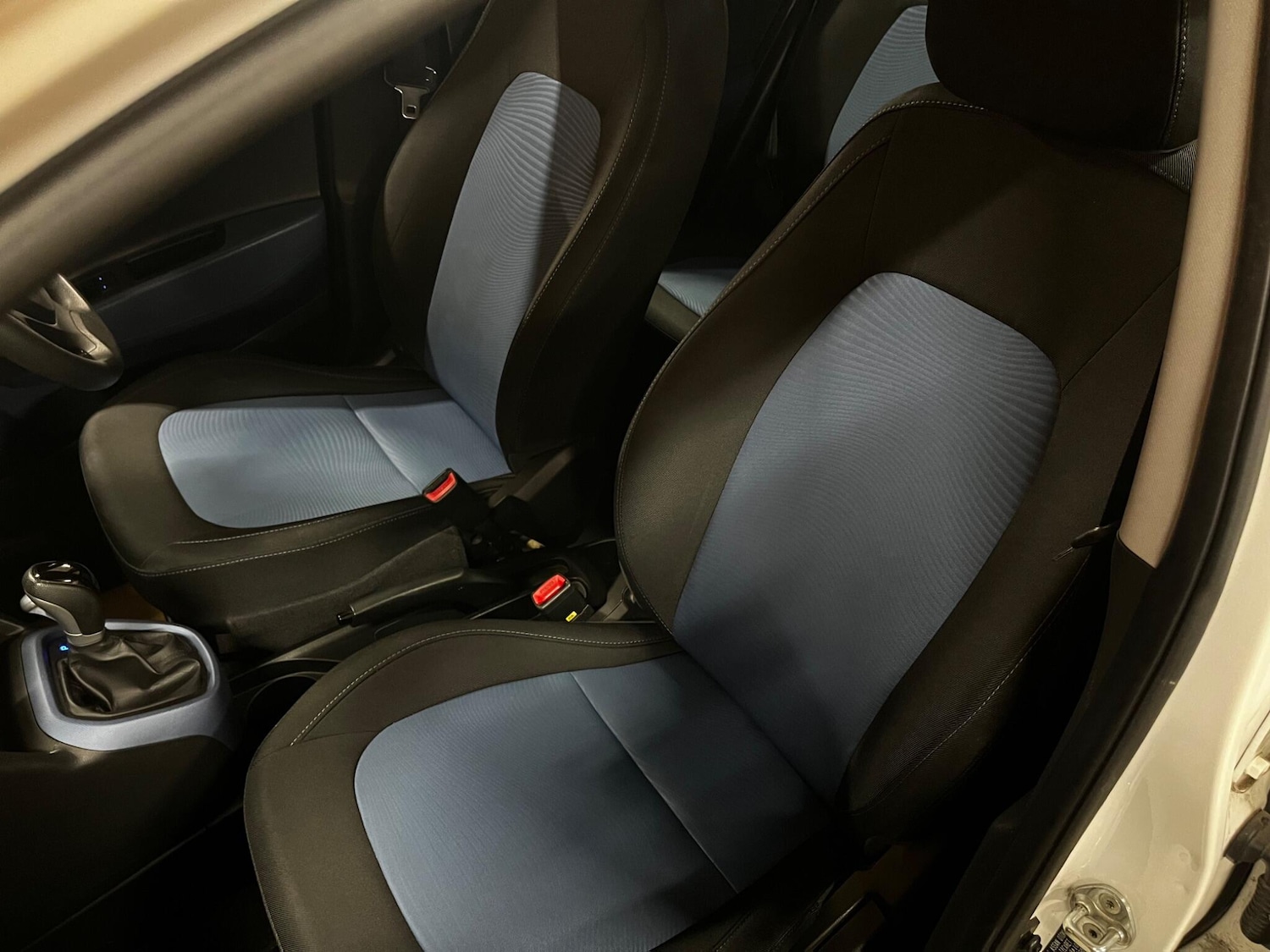 Used Hyundai i10 2016 for sale - 77898529: Photo 20