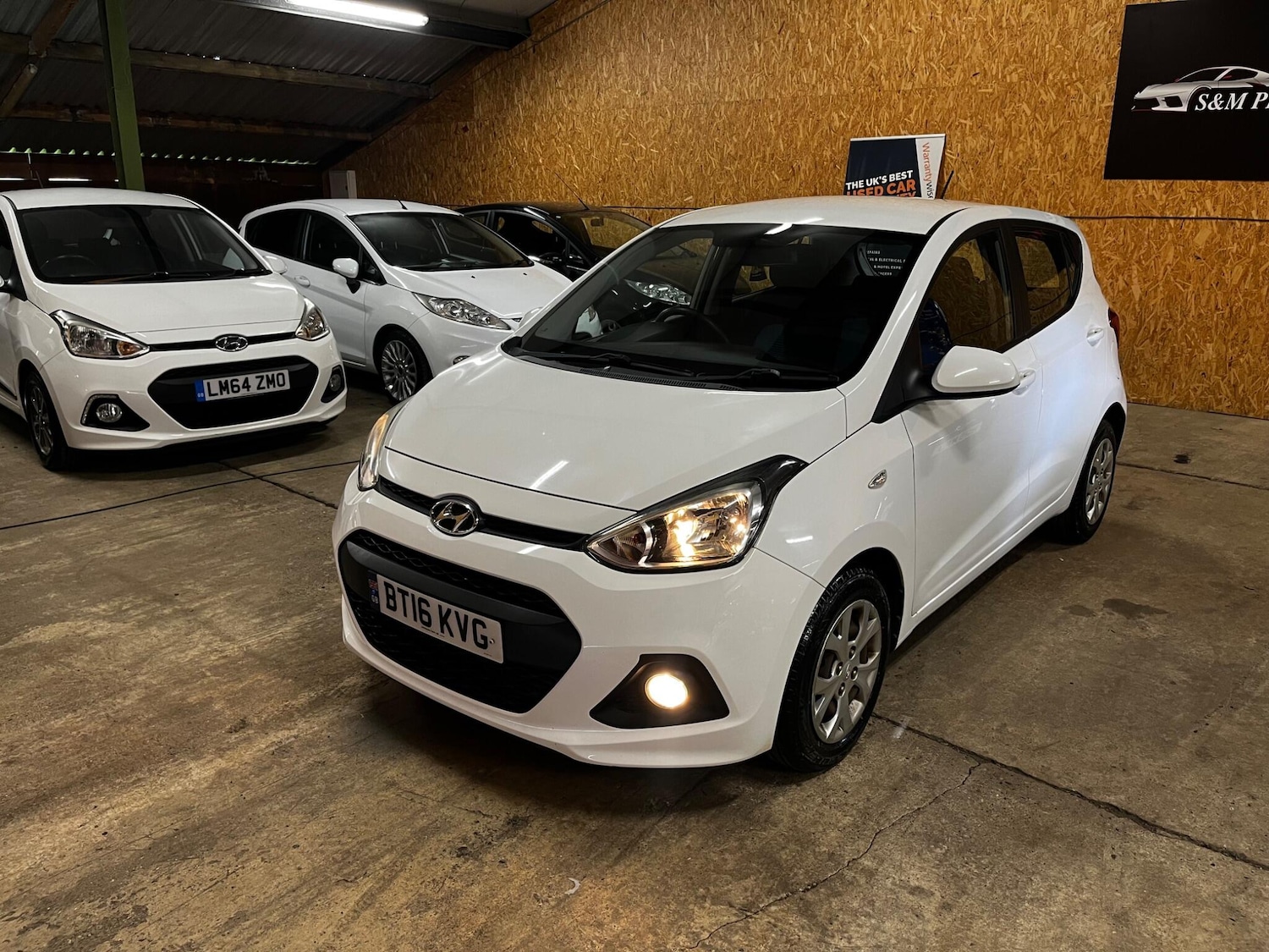 Used Hyundai i10 2016 for sale - 77898529: Photo 3