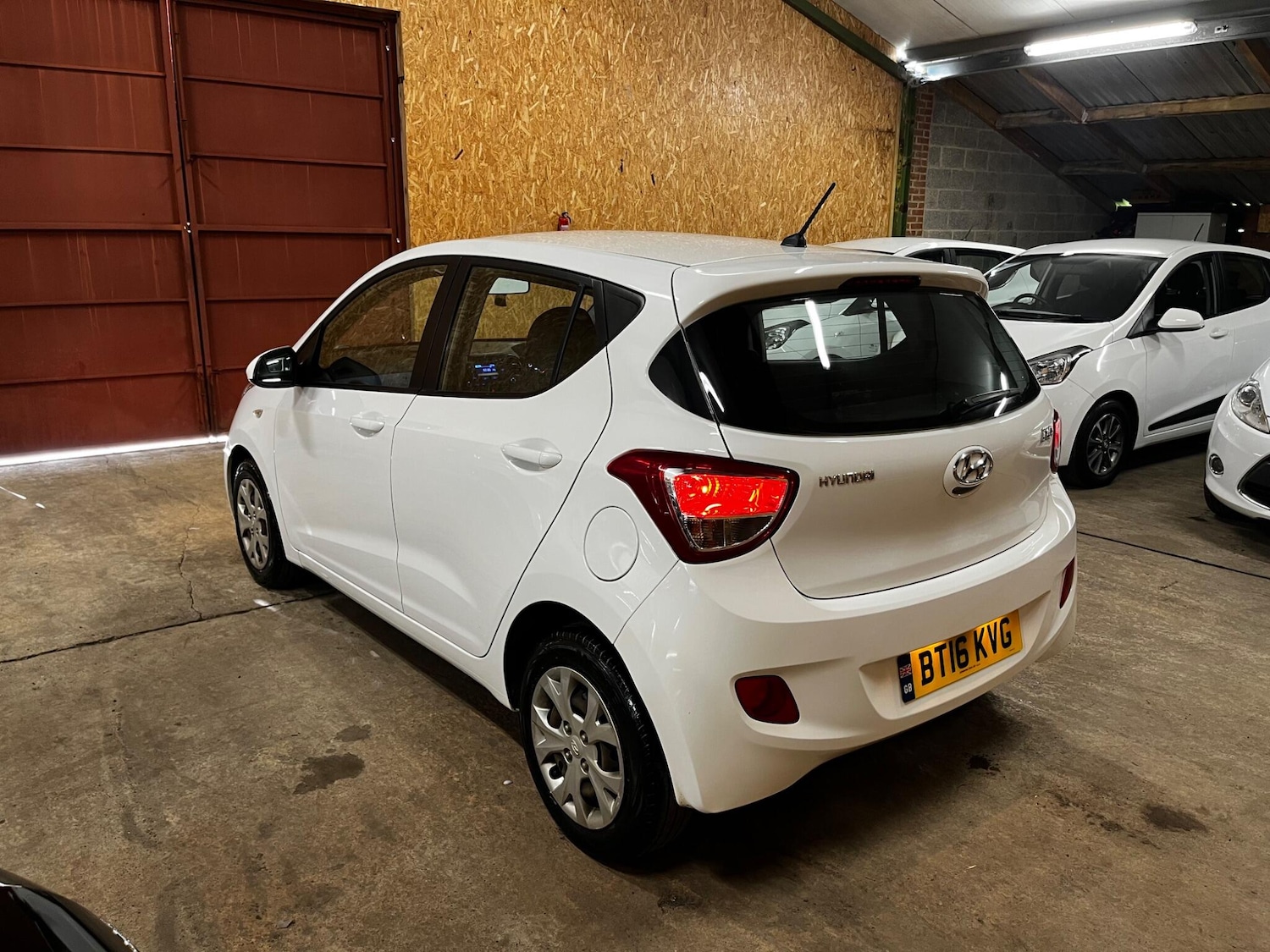 Used Hyundai i10 2016 for sale - 77898529: Photo 5