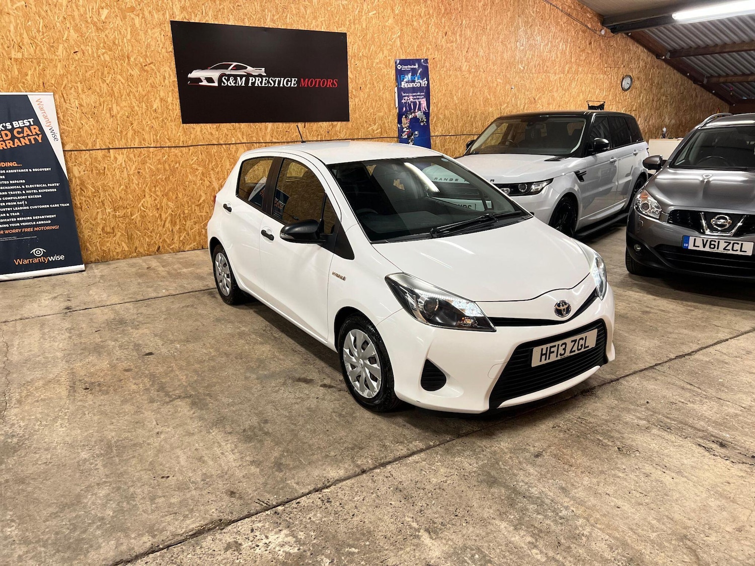 Used Toyota Yaris 2013 for sale - 76189885: Photo 1