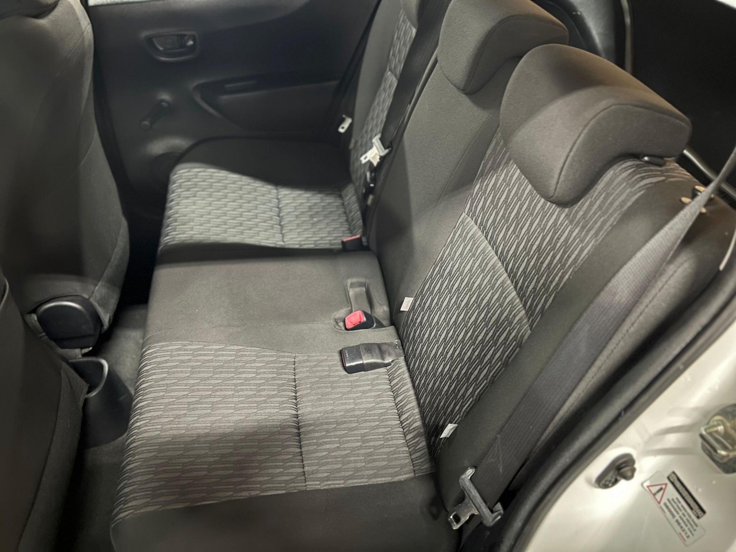 Used Toyota Yaris 2013 for sale - 76189885: Photo 12