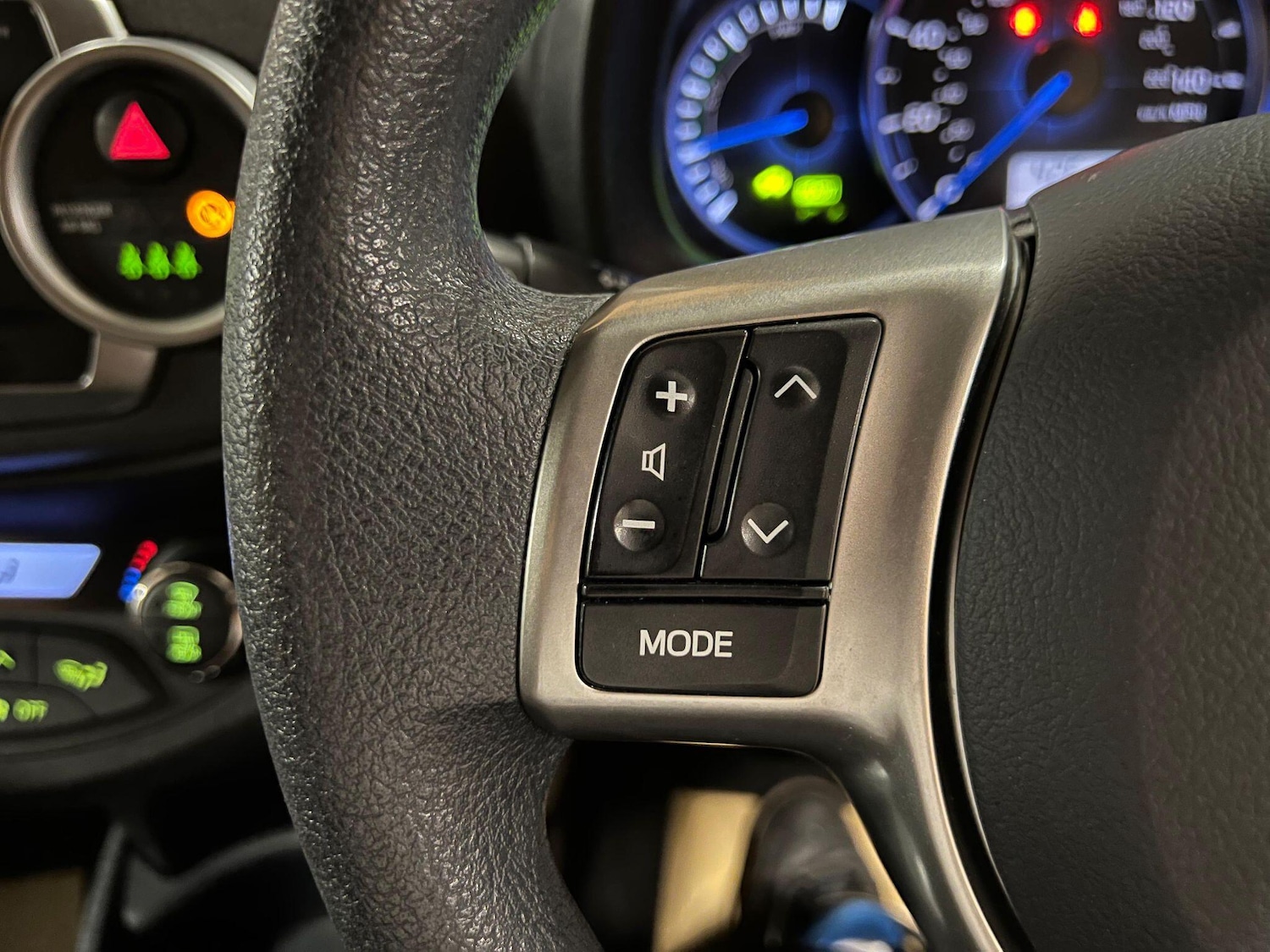 Used Toyota Yaris 2013 for sale - 76189885: Photo 15