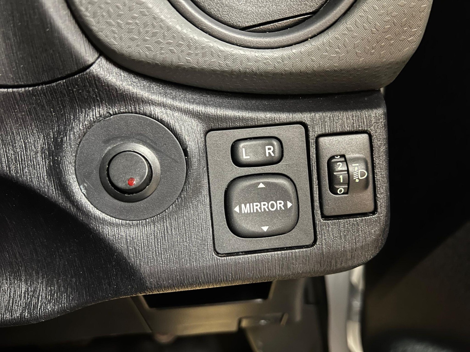 Used Toyota Yaris 2013 for sale - 76189885: Photo 16