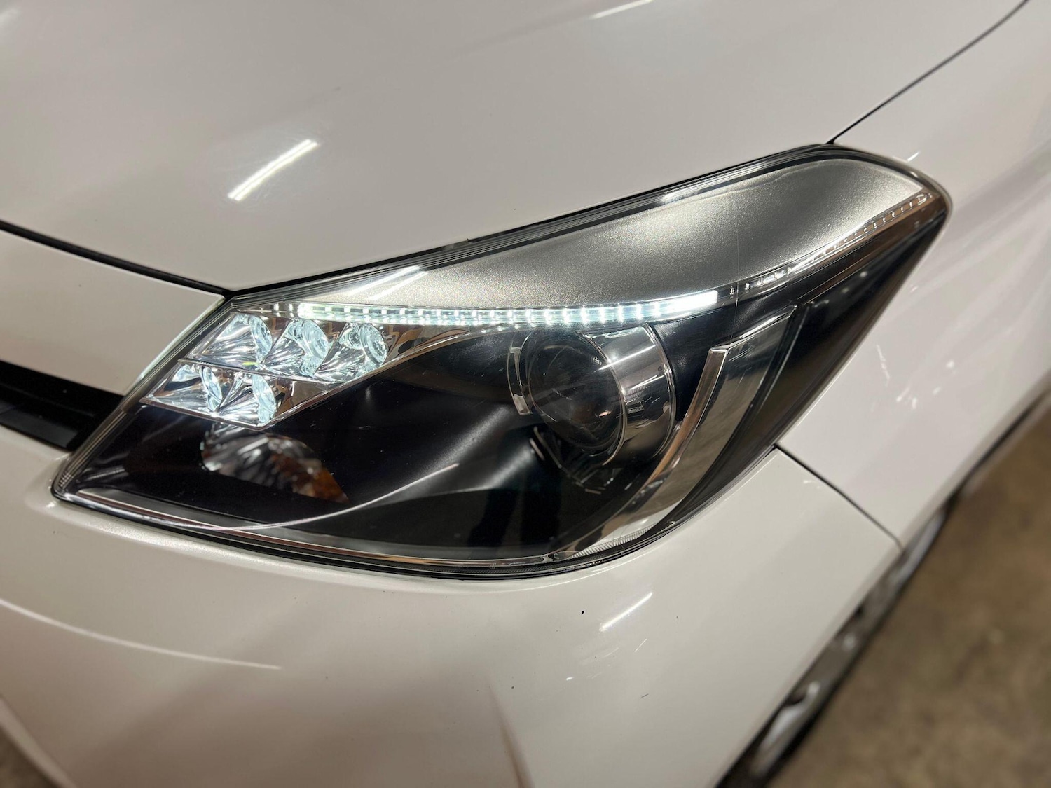 Used Toyota Yaris 2013 for sale - 76189885: Photo 23