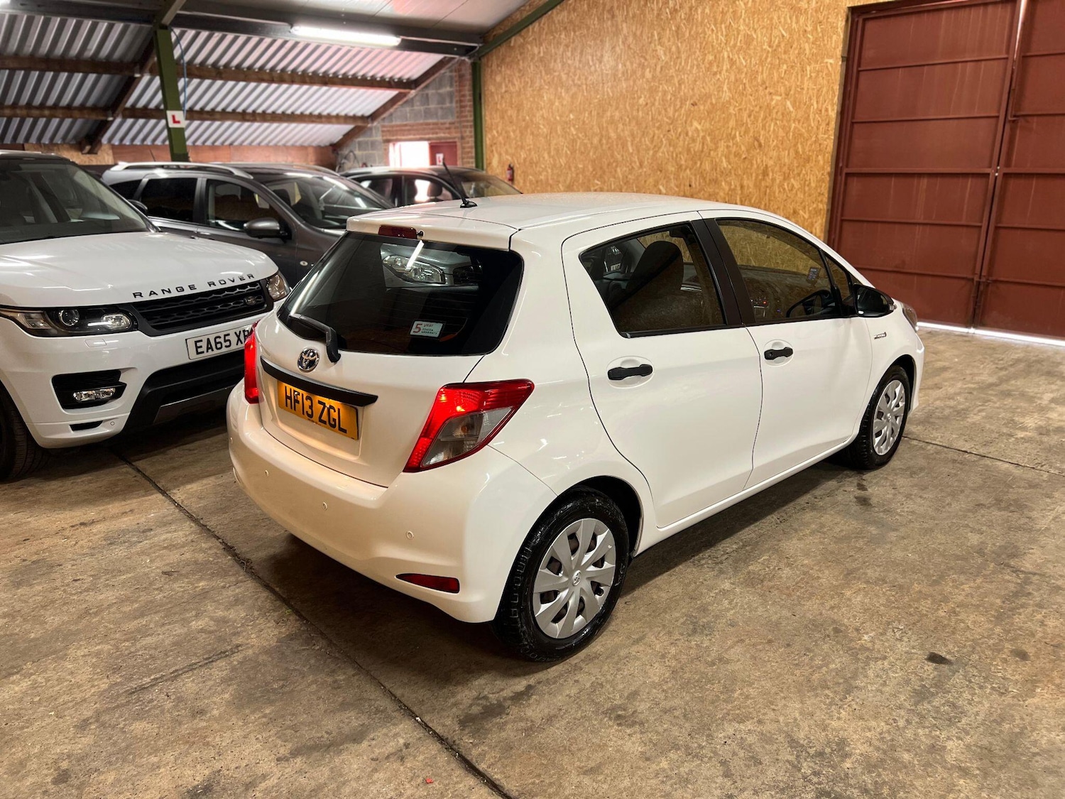 Used Toyota Yaris 2013 for sale - 76189885: Photo 7