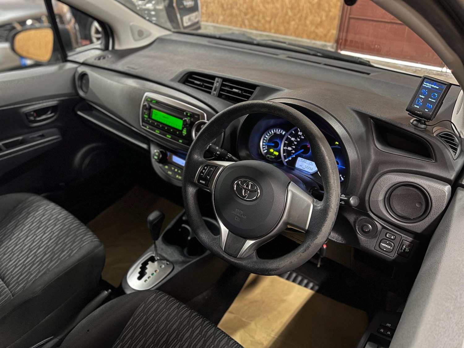 Used Toyota Yaris 2013 for sale - 76189885: Photo 8