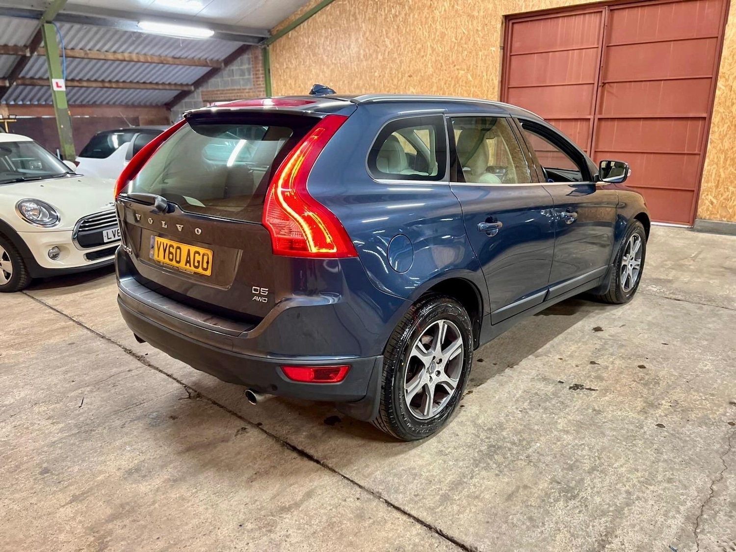 Used Volvo XC60 2010 for sale - 77633044: Photo 12