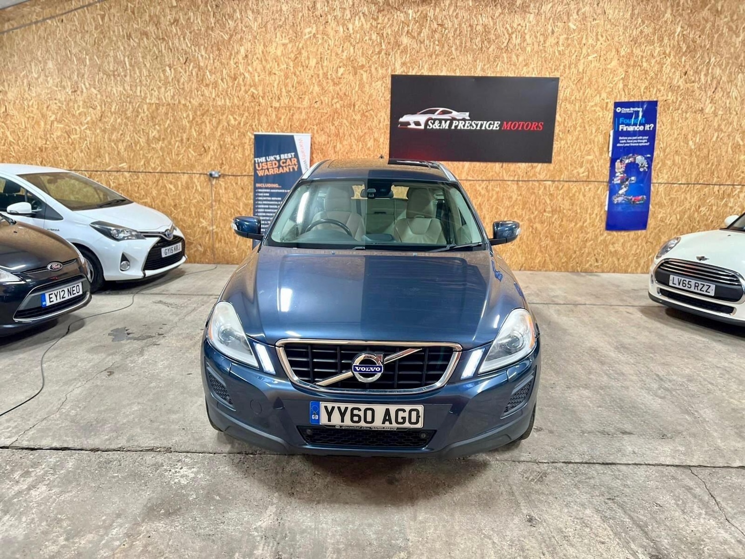 Used Volvo XC60 2010 for sale - 77633044: Photo 2