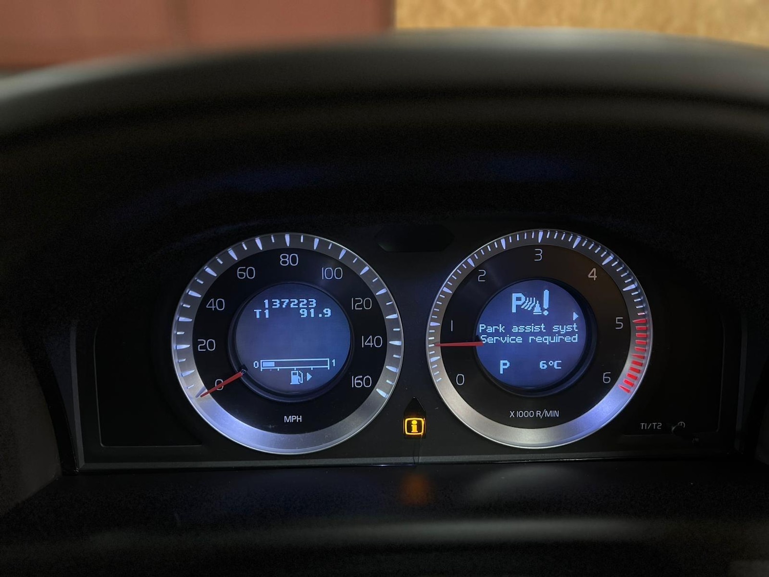 Used Volvo XC60 2010 for sale - 77633044: Photo 27