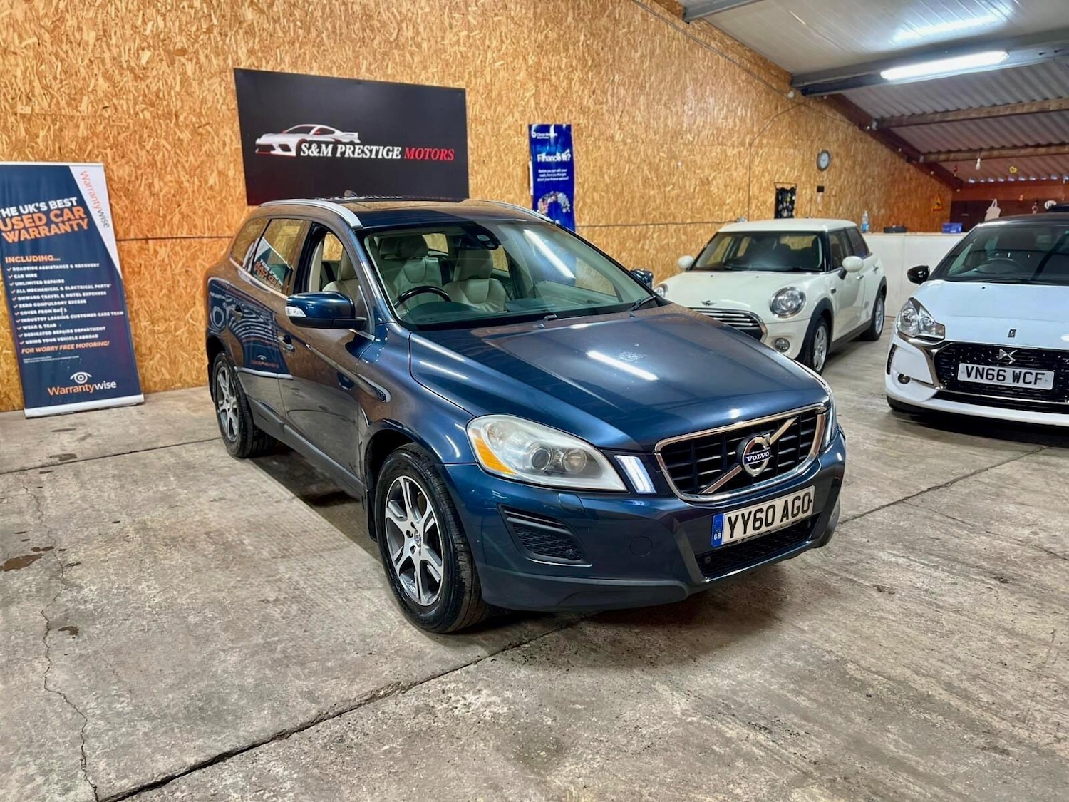 Used Volvo XC60 2010 for sale - 77633044: Photo 5