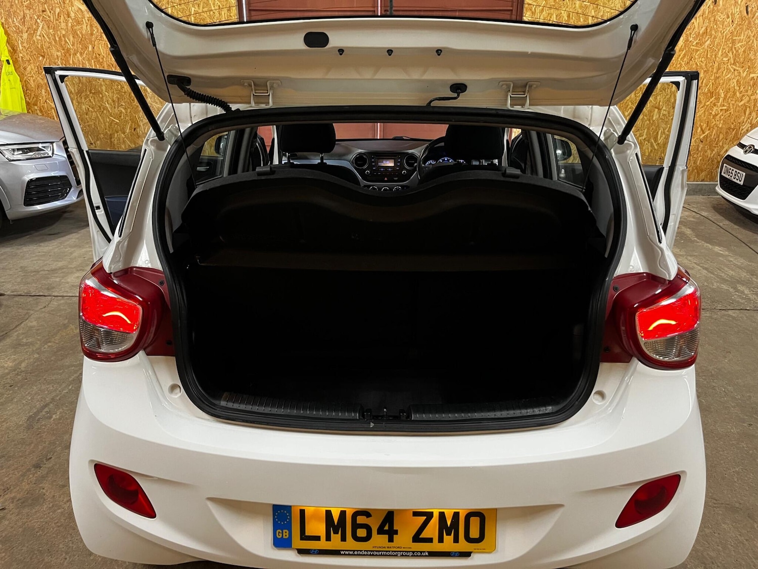 Used Hyundai i10 2015 for sale - 77892637: Photo 25