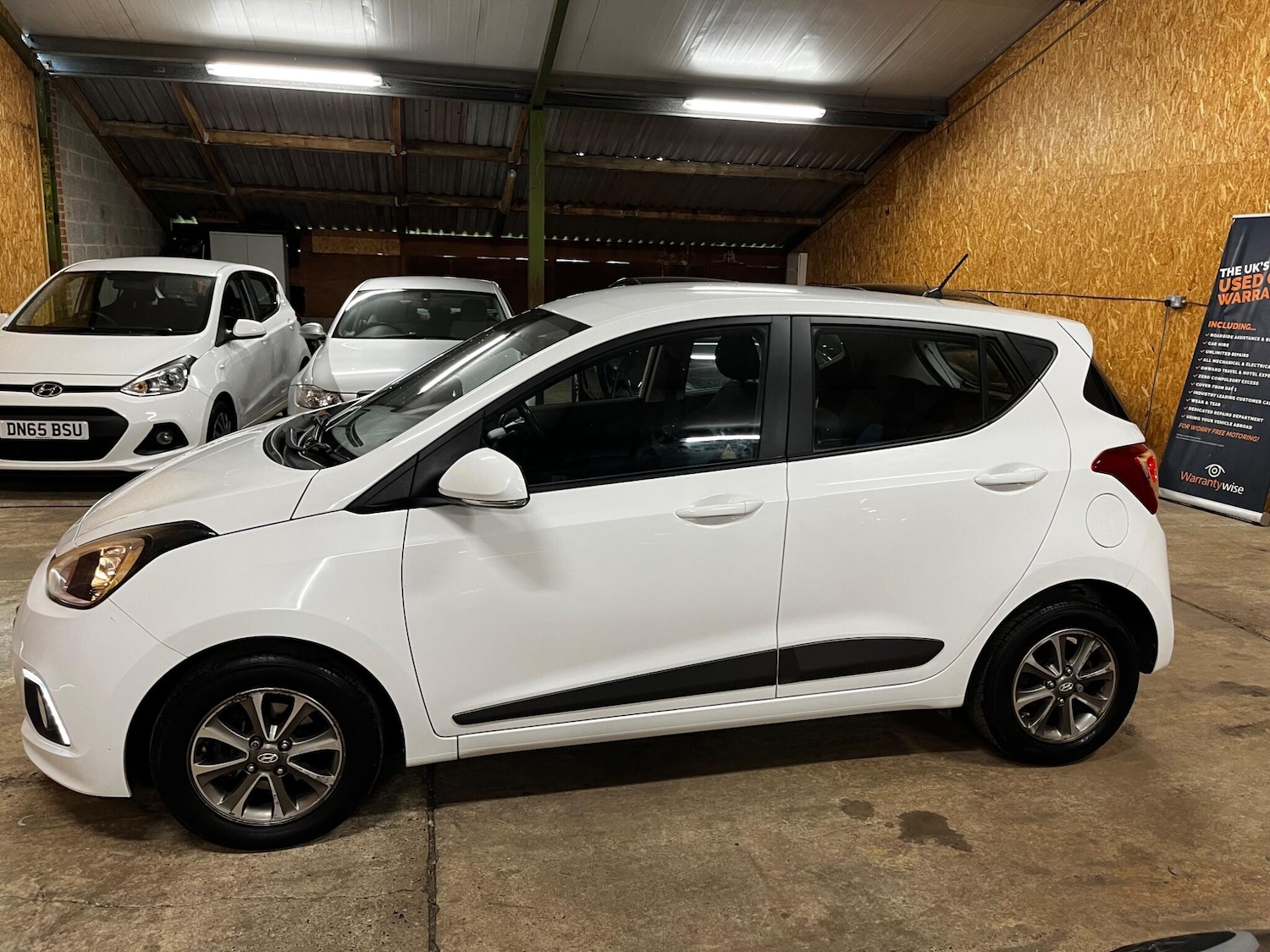 Used Hyundai i10 2015 for sale - 77892637: Photo 4