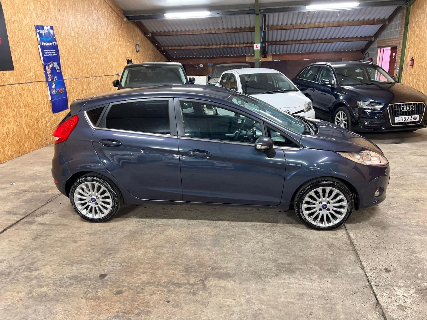 Used Ford Fiesta 2012 for sale - 76318028: Photo 7