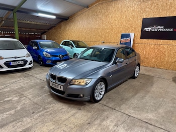 Used BMW 3 Series 2010 for sale - 75187511: Photo