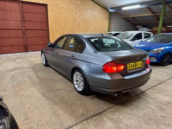 Used BMW 3 Series 2010 for sale - 75187511: Photo