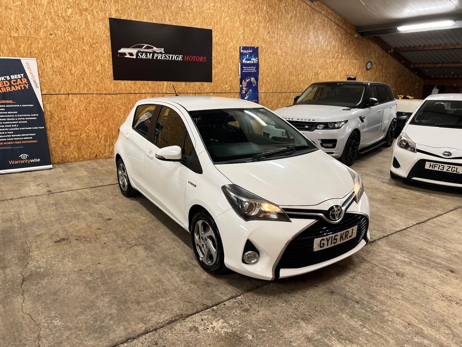 Used Toyota Yaris 2015 for sale - 76380714: Photo 1