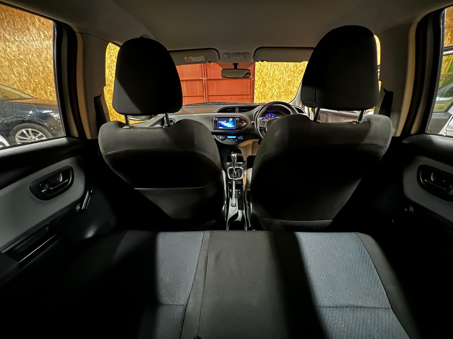 Used Toyota Yaris 2015 for sale - 76380714: Photo 16