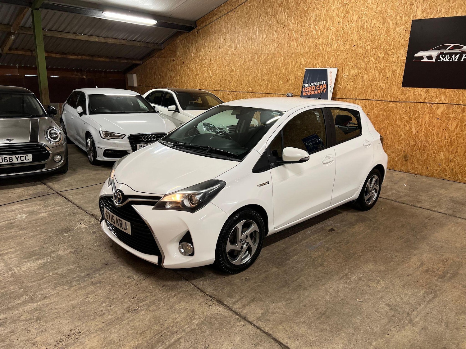 Used Toyota Yaris 2015 for sale - 76380714: Photo 3