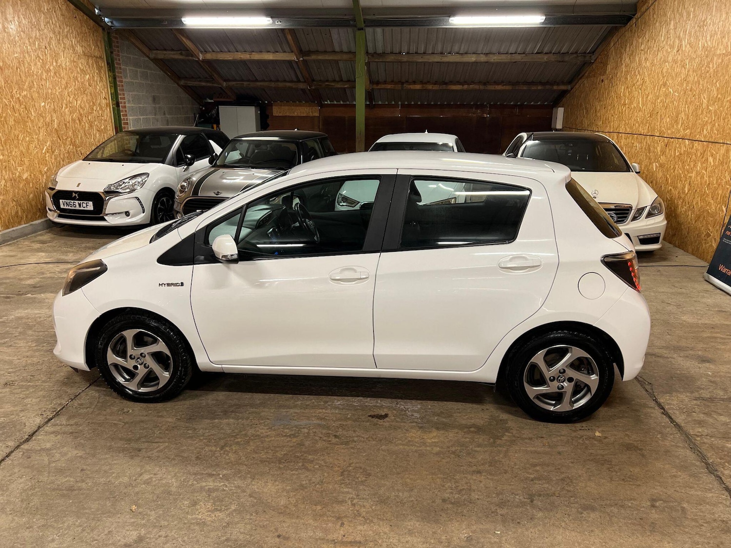 Used Toyota Yaris 2015 for sale - 76380714: Photo 5