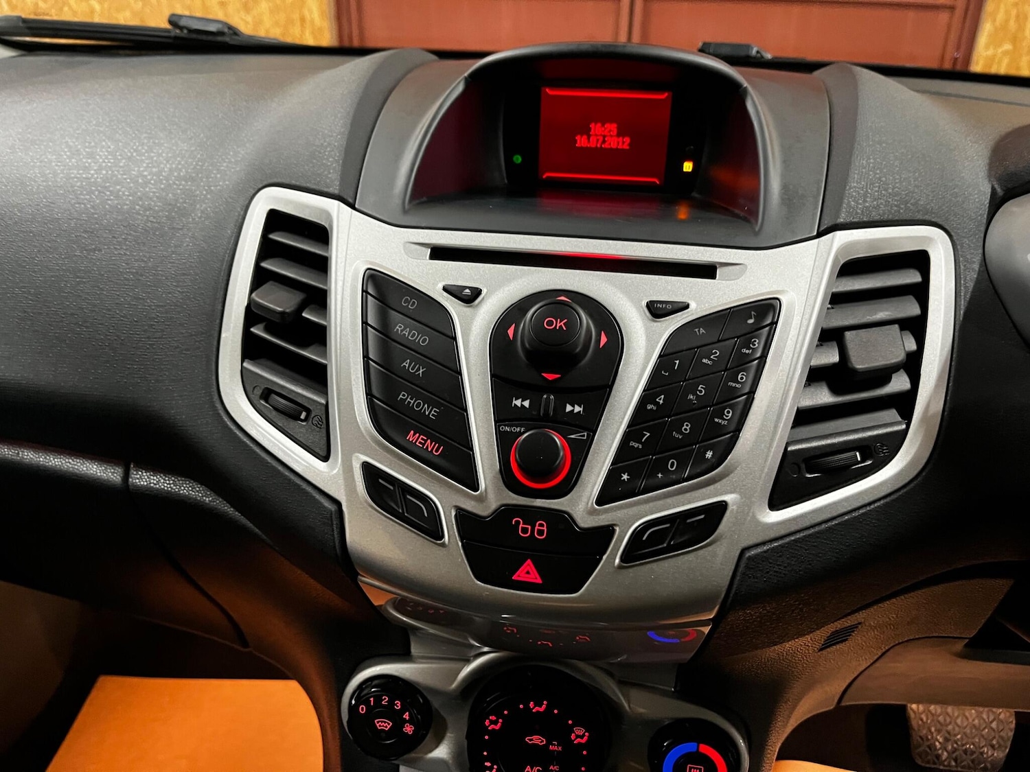 Used Ford Fiesta 2012 for sale - 77737963: Photo 16