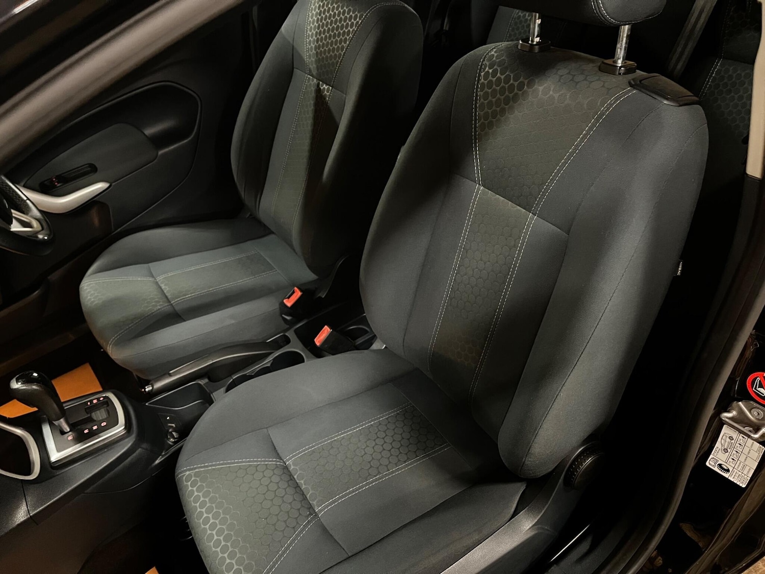 Used Ford Fiesta 2012 for sale - 77737963: Photo 21