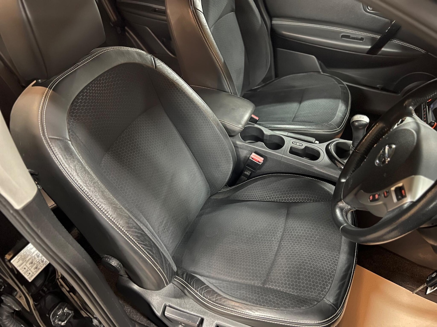 Used Nissan Qashqai 2013 for sale - 77060376: Photo 16