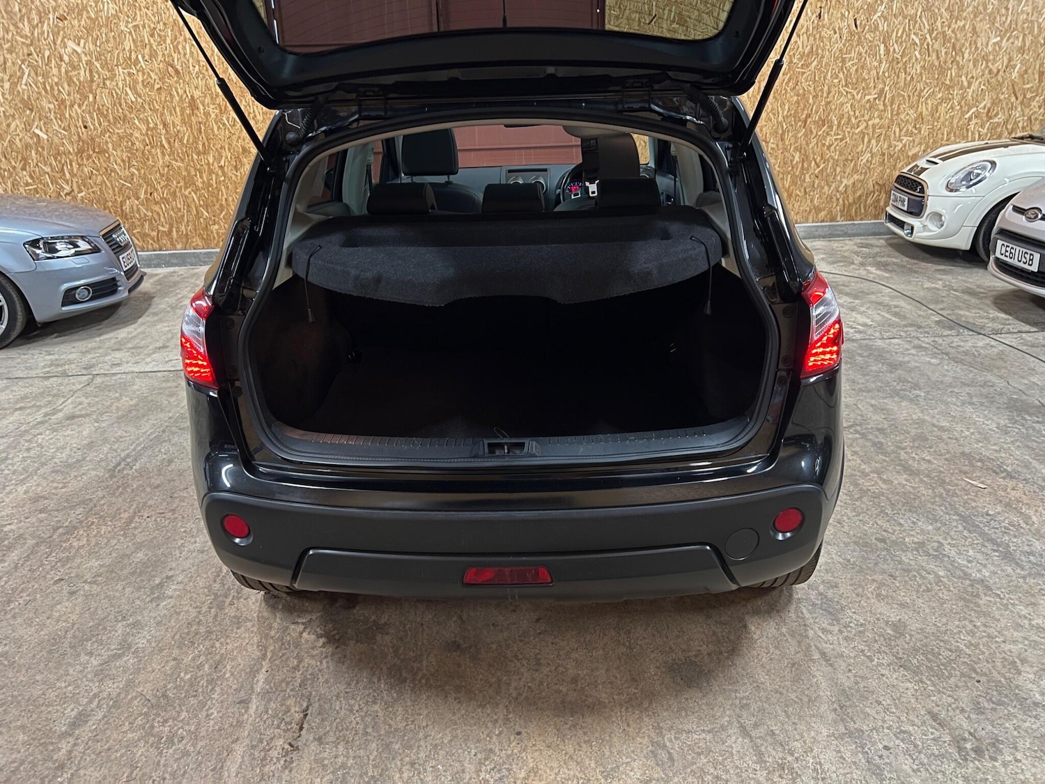 Used Nissan Qashqai 2013 for sale - 77060376: Photo 23