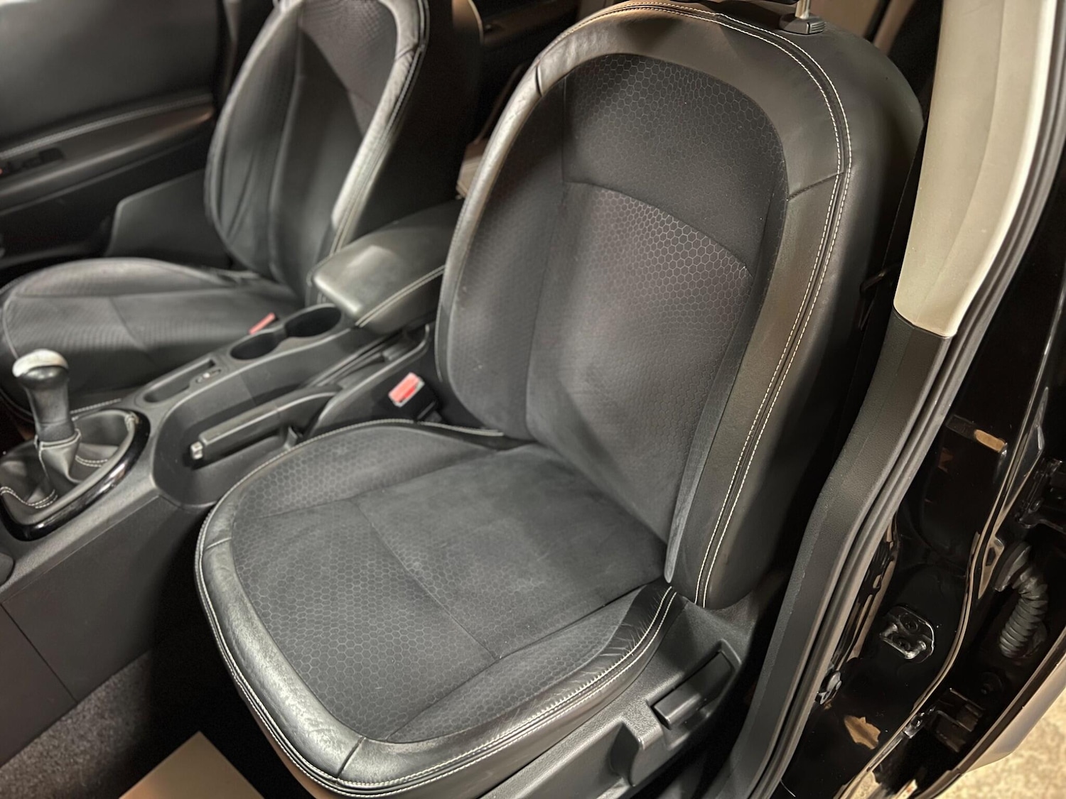 Used Nissan Qashqai 2013 for sale - 77060376: Photo 25