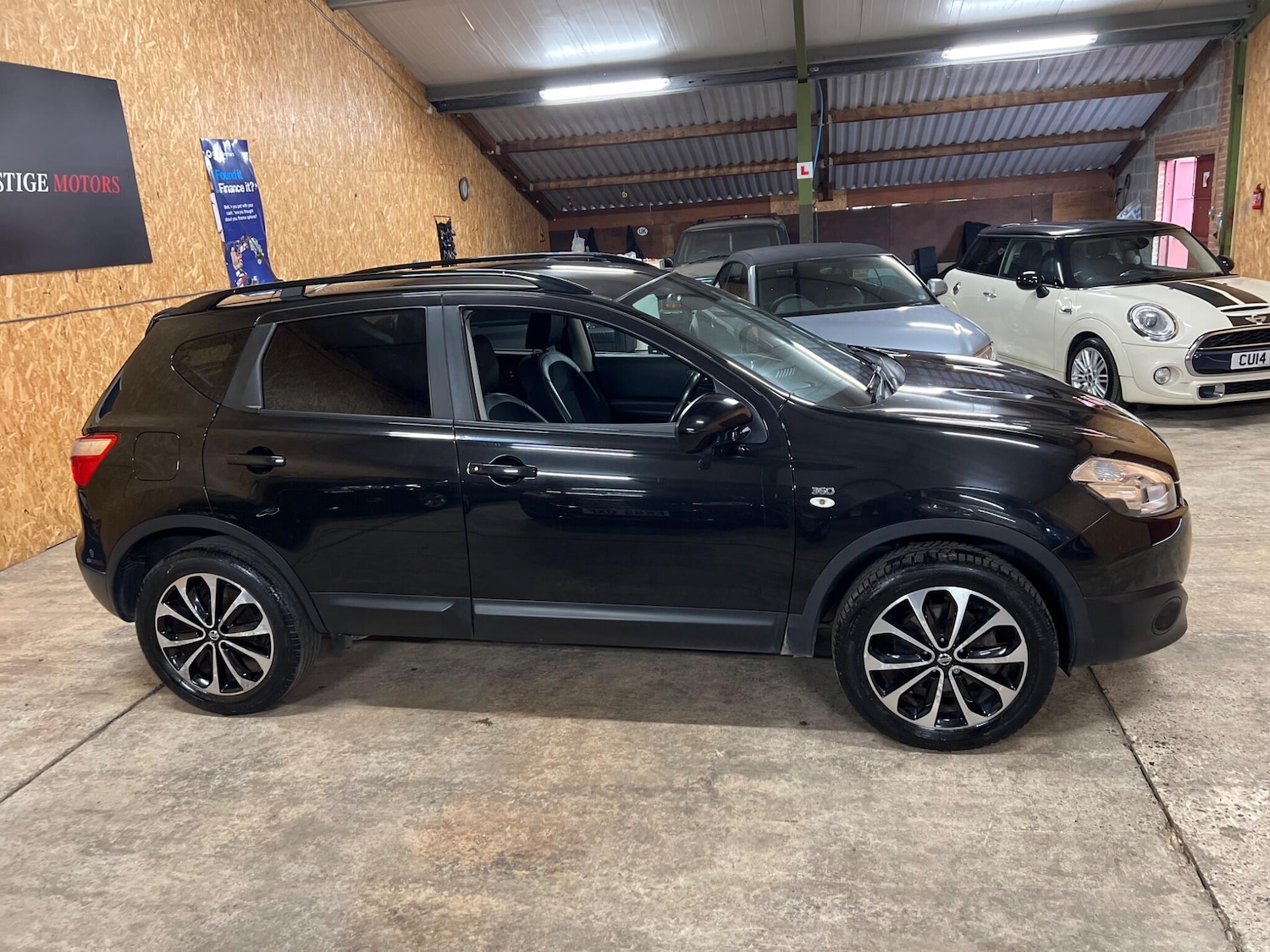 Used Nissan Qashqai 2013 for sale - 77060376: Photo 9