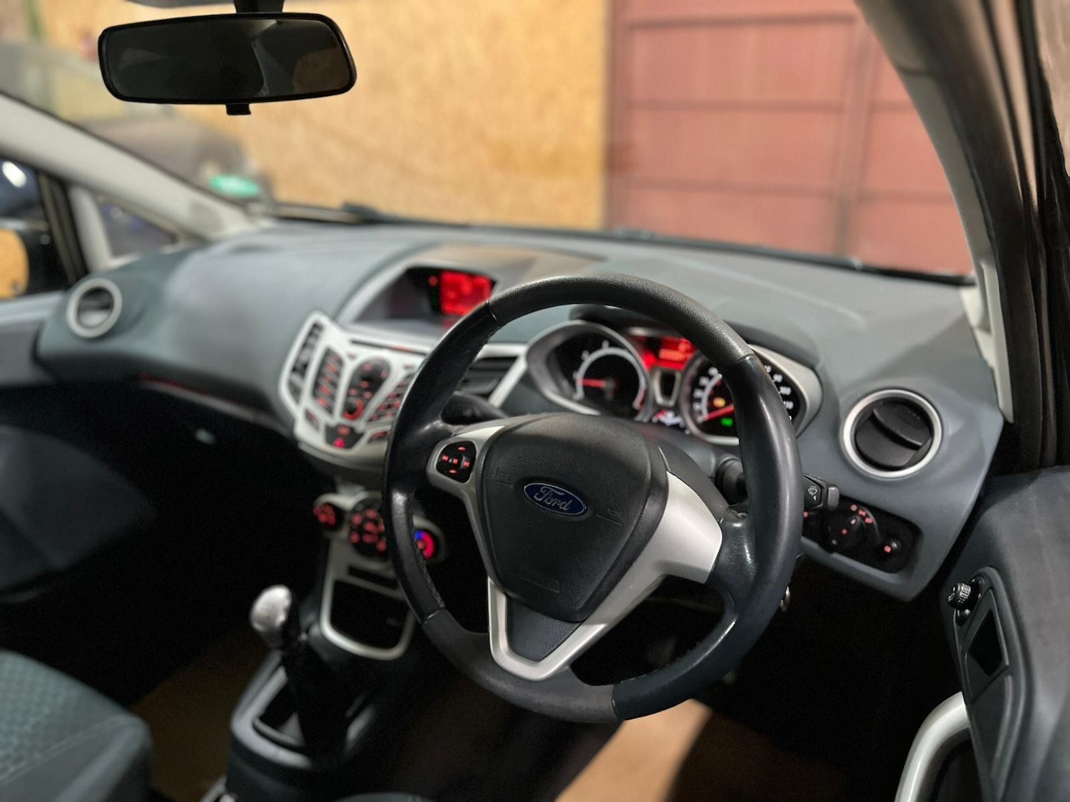 Used Ford Fiesta 2011 for sale - 76527981: Photo 12