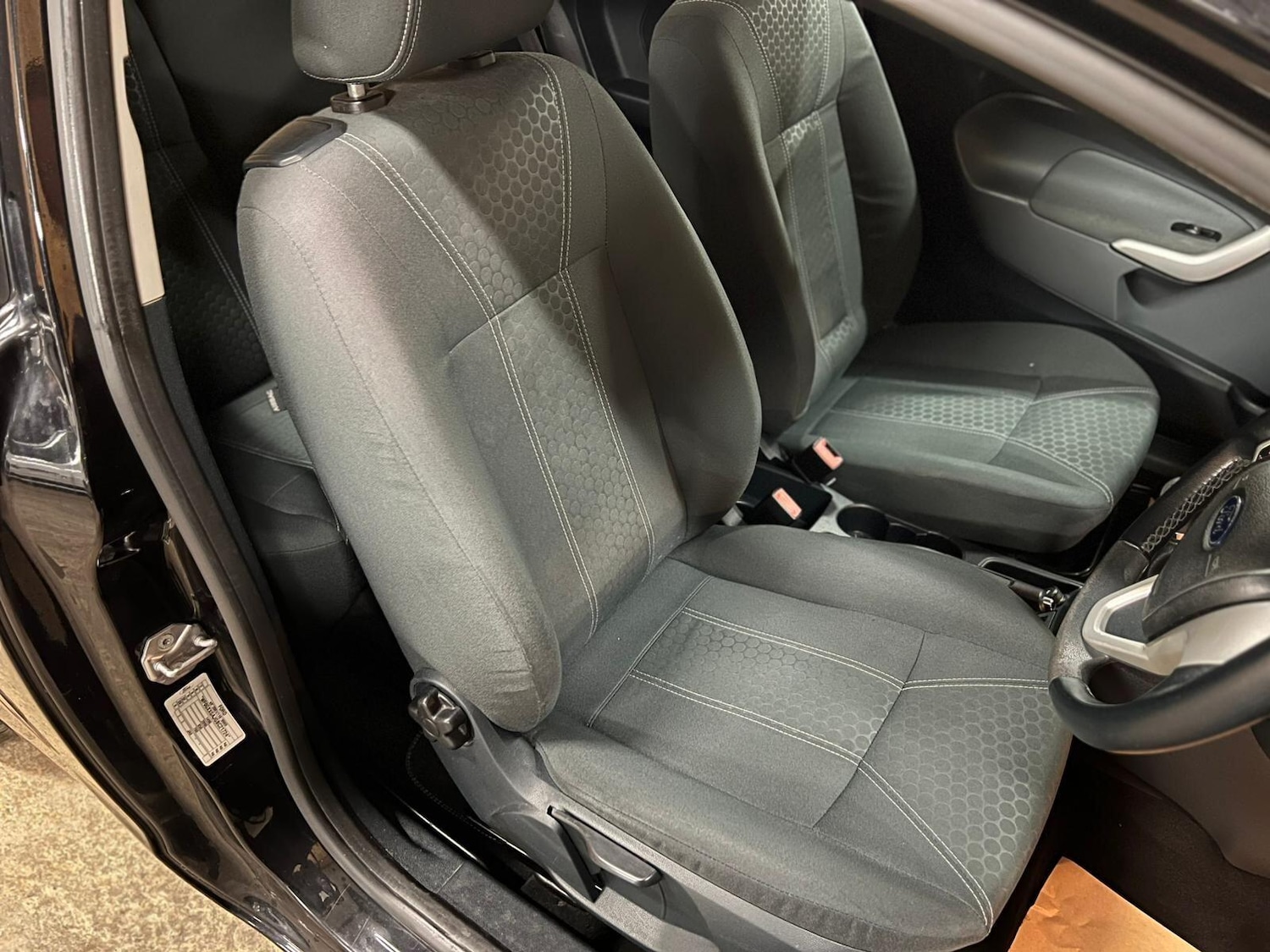 Used Ford Fiesta 2011 for sale - 76527981: Photo 13