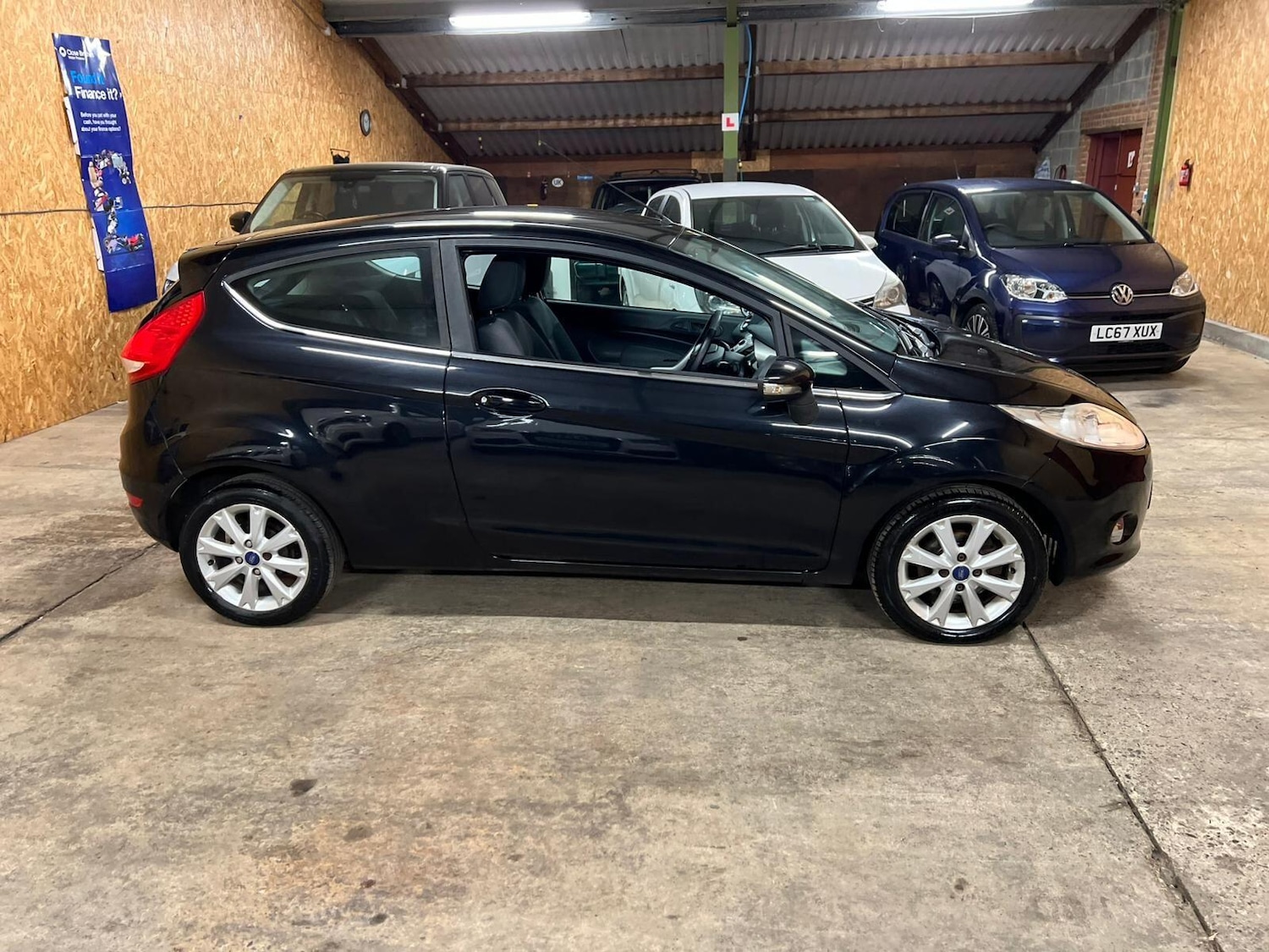 Used Ford Fiesta 2011 for sale - 76527981: Photo 7