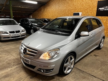 Used Mercedes-Benz B Class 2010 for sale - 77892414: Photo