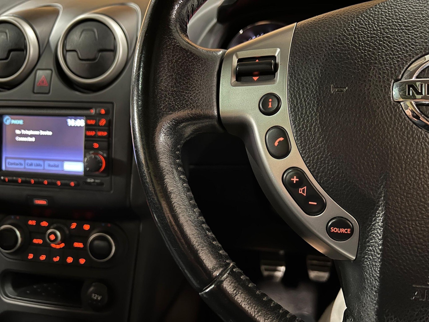 Used Nissan Qashqai+2 2013 for sale - 76549950: Photo 29