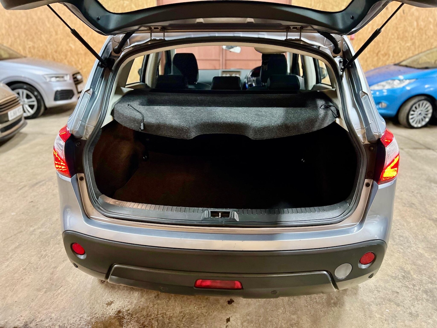 Used Nissan Qashqai 2011 for sale - 77479224: Photo 22