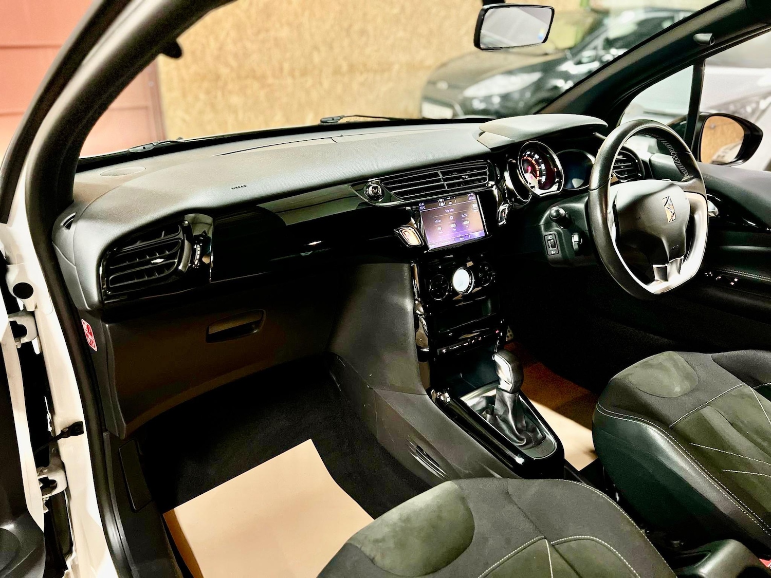 Used DS Automobiles DS 3 2016 for sale - 77330347: Photo 11