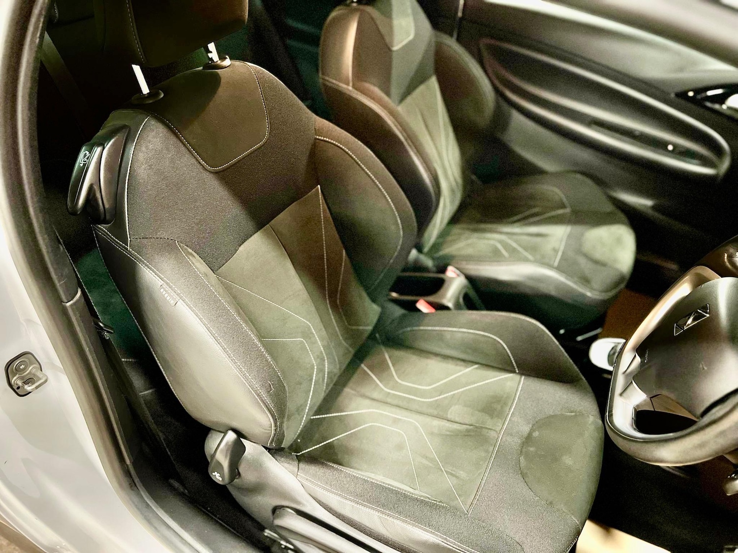 Used DS Automobiles DS 3 2016 for sale - 77330347: Photo 12