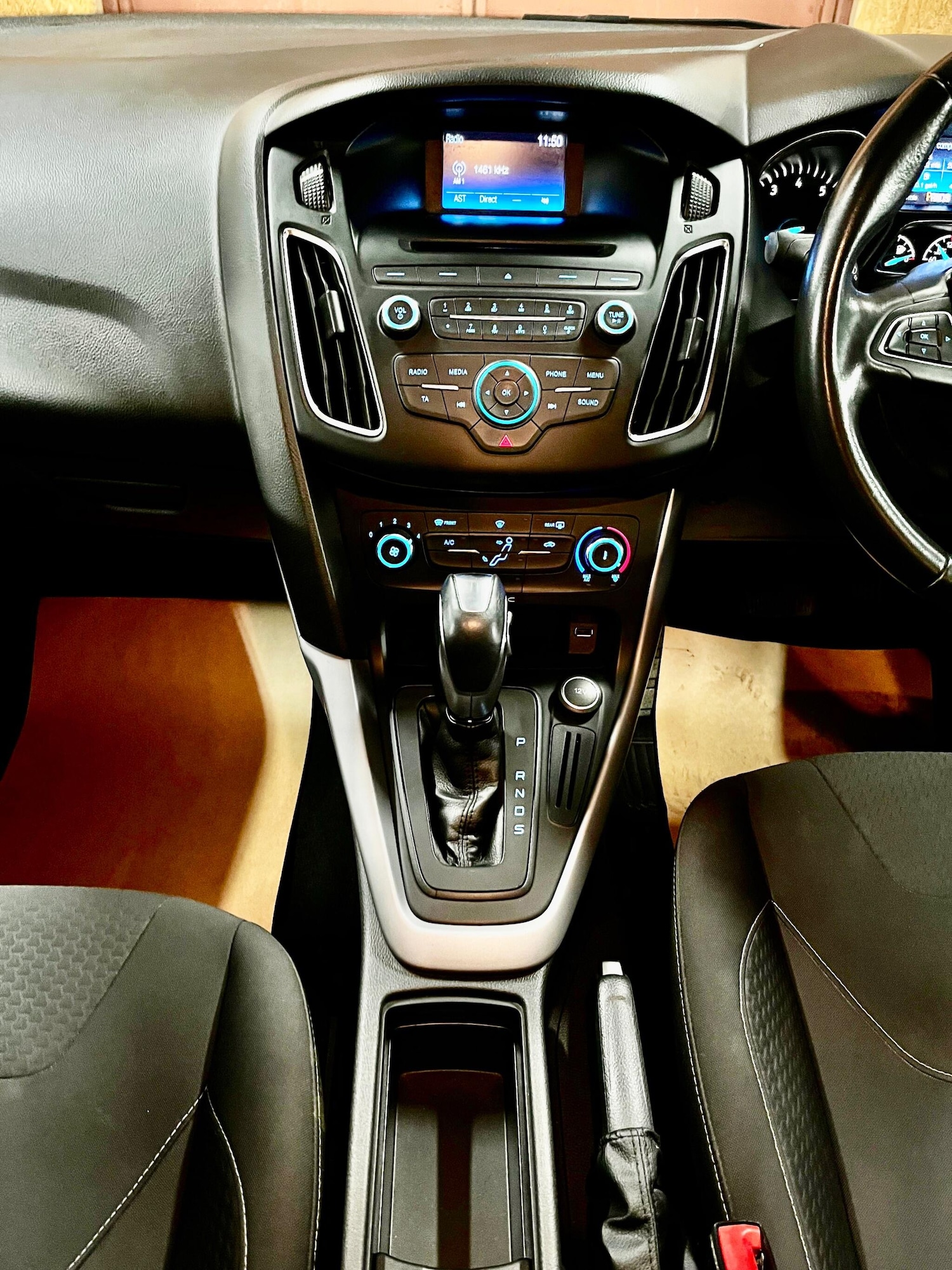 Used Ford Focus 2015 for sale - 77216108: Photo 10