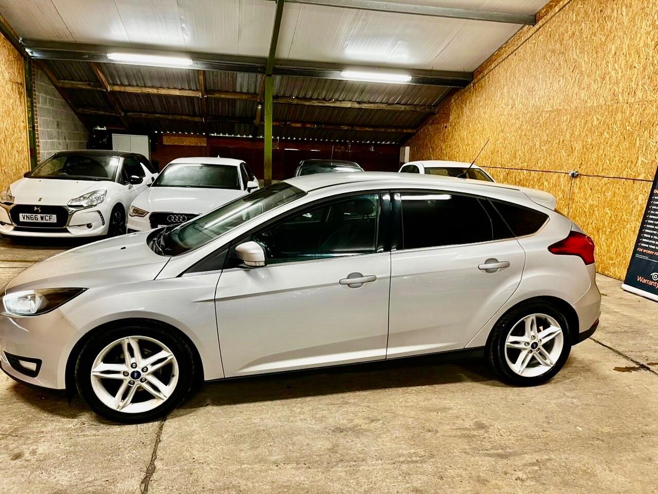 Used Ford Focus 2015 for sale - 77216108: Photo 5