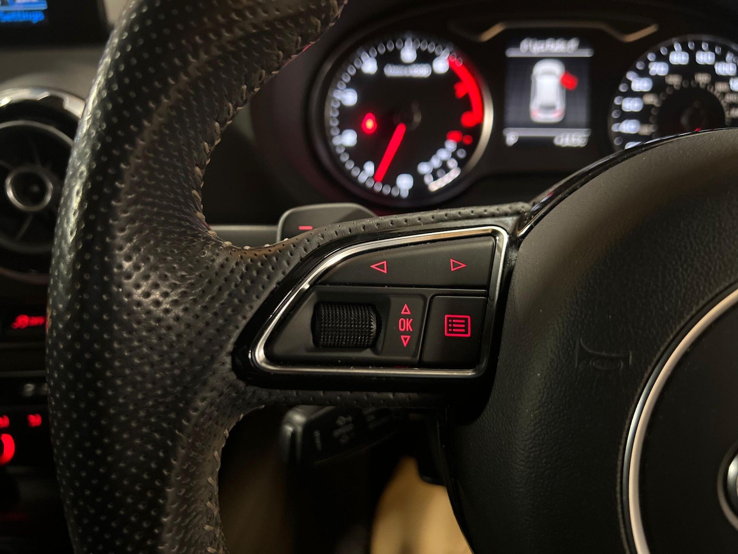 Used Audi A3 2014 for sale - 77081275: Photo 17