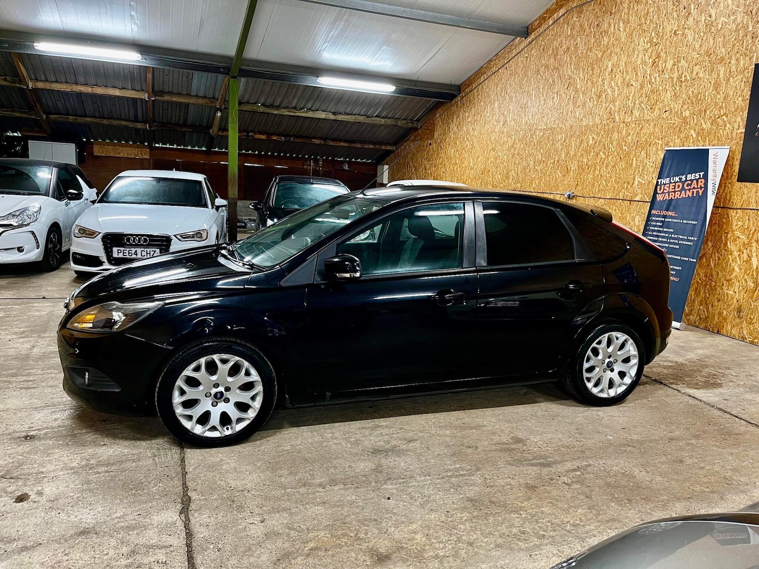 Used Ford Focus 2010 for sale - 77175429: Photo 5