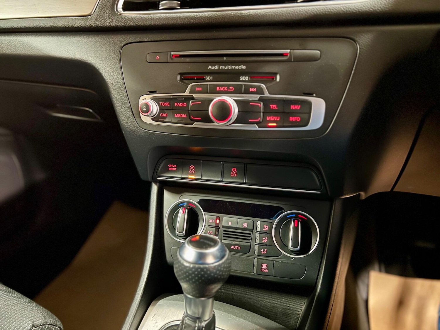 Used Audi Q3 2015 for sale - 77190857: Photo 10