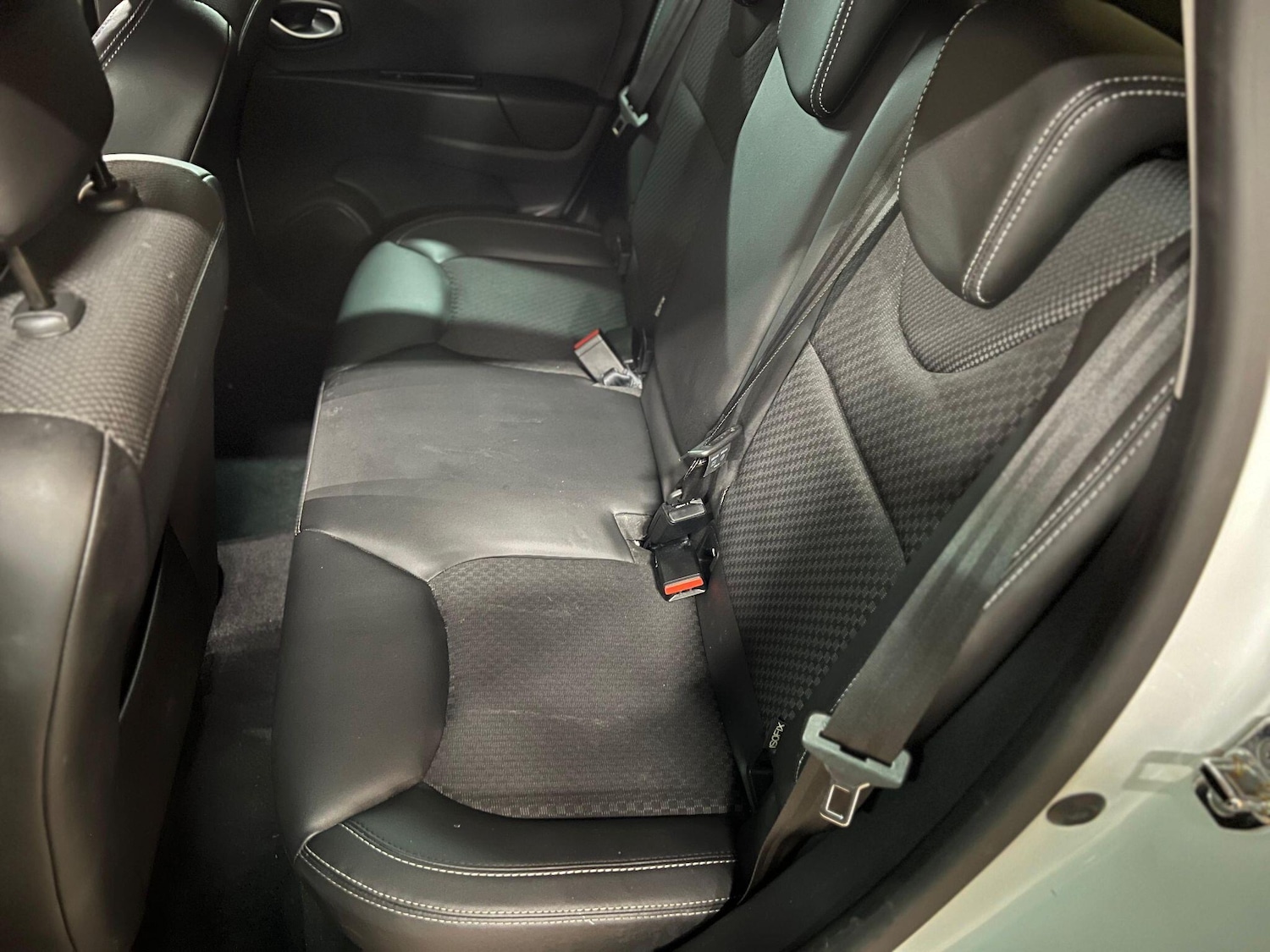 Used Renault Clio 2018 for sale - 76522021: Photo 15