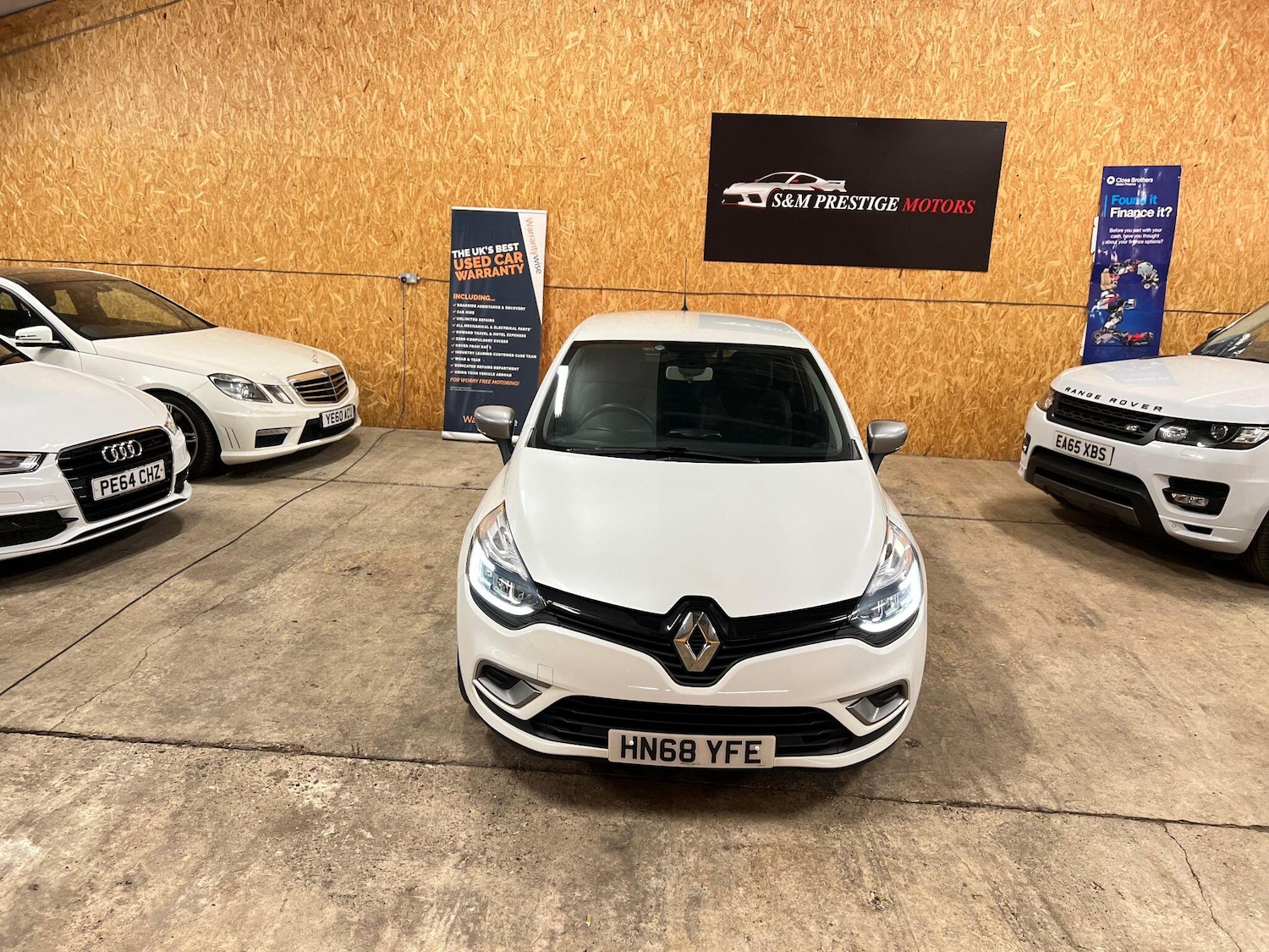 Used Renault Clio 2018 for sale - 76522021: Photo 2