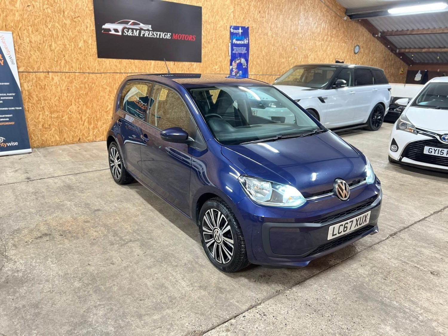 Used Volkswagen up! 2018 for sale - 76457612: Photo 1