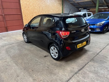 Used Hyundai i10 2014 for sale - 77395896: Photo